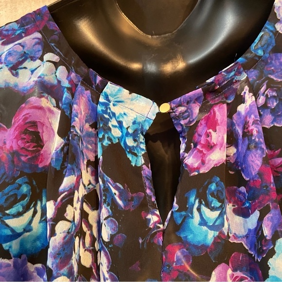 🛍️3/$30 Thesis women’s sheer floral tank top in size large - Picture 7 of 9